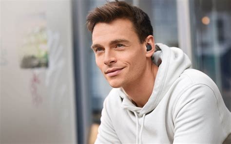 True wireless earbuds with customizable music & powerful bass