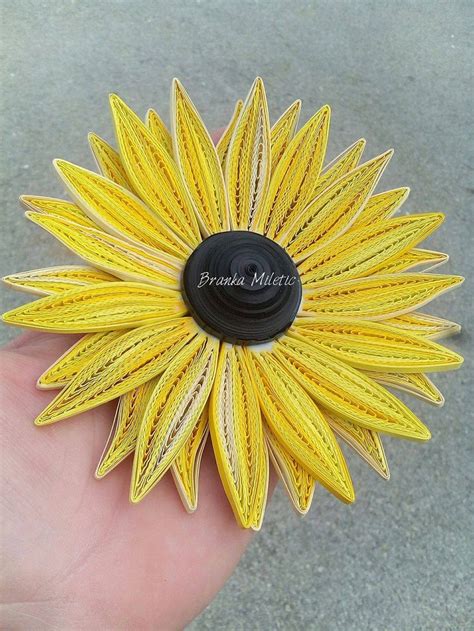 Pin By Nadia Quilling Art On Quilling Art Quilling Quilling Designs