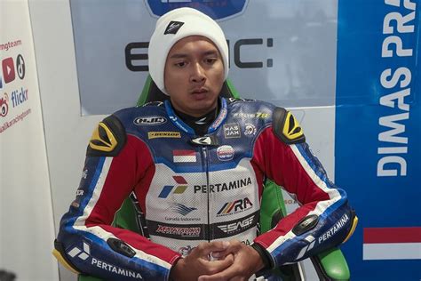 Foto Pebalap Indonesia Pertama Yang Ikut EWC Lemans 24 Hours