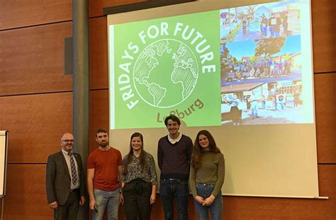 Fridays For Future Lo Burger Klimasch Tzer Stellen Forderungen