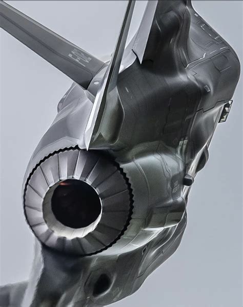 My Kind Of Ass A F 35 Lightning II MilitaryPorn