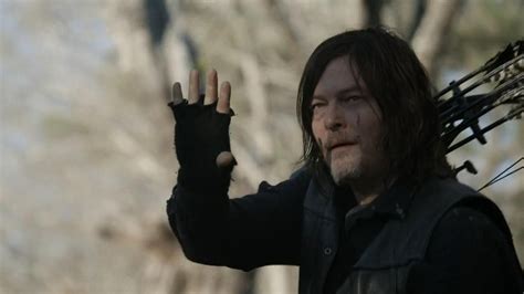 Twds Daryl Dixon Spinoff Bts Teases New Type Of Walker