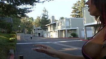 Maya Hills Hunts For Lesbians Like Rachel Starr XVIDEOS