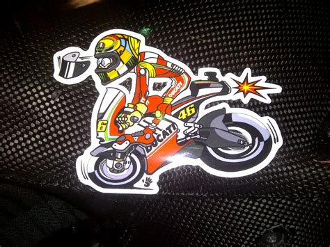 Stickers on Valentino's bike - Valentino Rossi Photo (31186121) - Fanpop