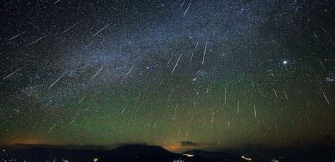 Decembers Geminid Meteor Shower Comes From The Asteroid Phaethon