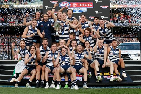 Patrick Dangerfield Isaac Smith And The Defensive Wall How Geelong