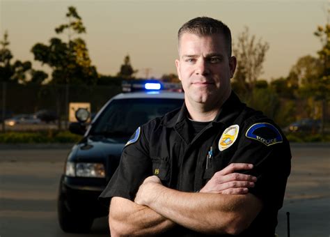 8 Best Second Careers for Retired Police Officers - Insider Monkey