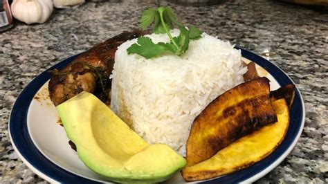 The Dominican Flag Chicken Rice Red Beans Youtube