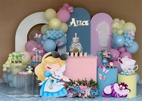 25 ideias de Festa da Alice no País das Maravilhas Bolo Guaraná