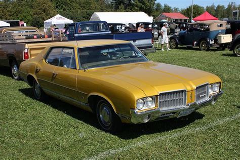 1971 Cutlass Supreme 4 Door Hardtop Oldsmobile Oldsmobile Cutlass Maroon Color