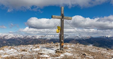 Incidenti In Montagna Enne Muore Travolto Da Una Valanga In