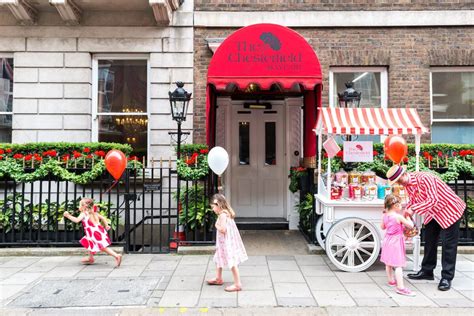 top reasons  throw  afternoon tea  london