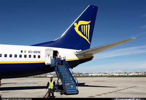 EI DPR Ryanair Boeing 737 8AS AviacionCR Net