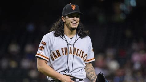 Former SF Giants Pitcher Dereck Rodriguez Signs With Colorado Rockies