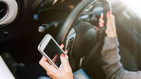 13 Autos Beteiligt Polizei Warnt Nach Kollisionen Auf A1 Vor Ablenkung