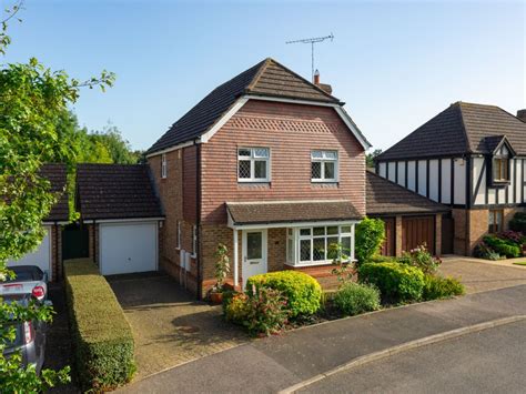 Bed Detached House For Sale In Kings Chase Willesborough Ashford