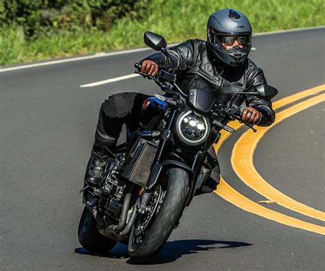 Saiba Como A Honda Cb R Black Edition Em A O Gazeta De S O Paulo