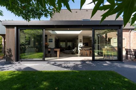 Realisatie Moderne Zwarte Veranda Aanbouw Met Houten Afwerking Casa