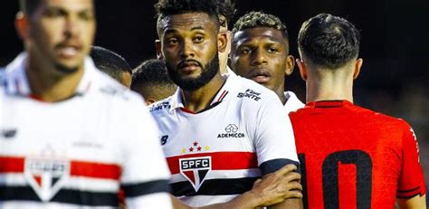 RENOVAÇÃO São Paulo renova contrato jogador importante no elenco