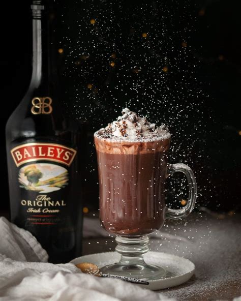 Baileys Hot Chocolate With Baileys Whipped Cream Artofit
