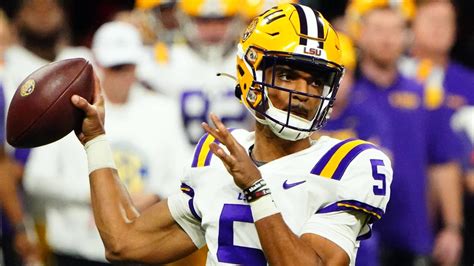 Qbs Dominate Week 1 Heisman Trophy Odds Yardbarker