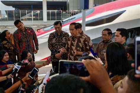 Indonesia Launches Southeast Asia S First High Speed Rail