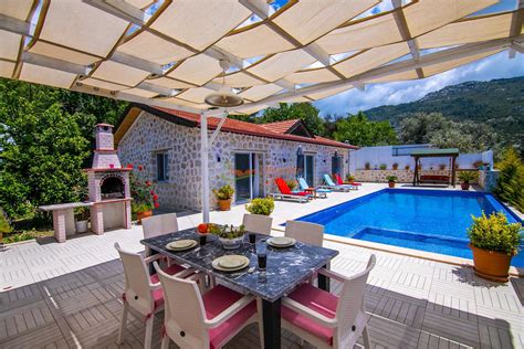 Villa Nur Ocuk Havuzlu Tatil Villas