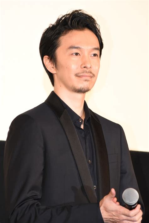 長谷川博己 「散歩する侵略者」松田龍平が黒沢清に「宇宙人みたい」と言われた過去明かす 画像ギャラリー 521 映画ナタリー