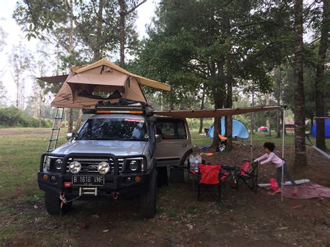 Ford Everest Camping Setup