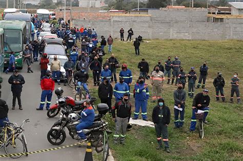 Paralisa O Na Novelis Cobra Adicional De Revezamento De Turno