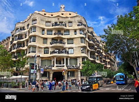 Antoni Gaudi La Pedrera Stockfotos Und Bilder Kaufen Alamy