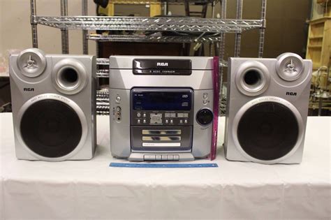 RCA 5 Disc Changer Stereo System w/2 RCA Speakers