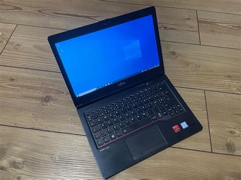 Fujitsu Lifebook U I U Gbddr Gbssd W Pro Aukro