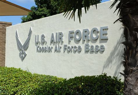 Keesler Air Force Base 'incident' in Mississippi leaves 1 airman dead ...