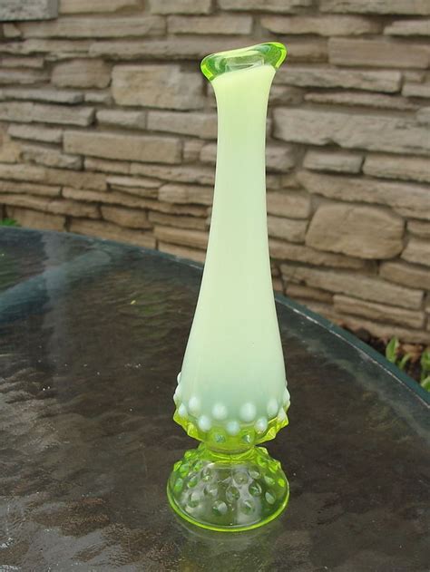 Older Fenton Hobnail Vaseline Opalescent Bud Vase Bud Vases Fenton Glassware Vaseline Glass