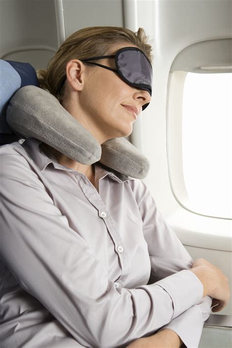 How To Survive A Red Eye Flight Huffpost