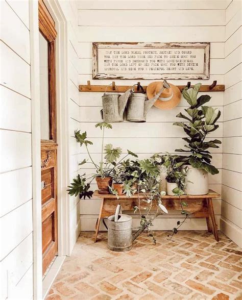 Charming And Budget Friendly Farmhouse Entryway Ideas Artofit