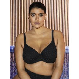 Top bikini crochet Negro elomi swim SS22 Inimar lencería y