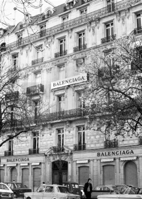 La Nueva Boutique De Balenciaga Bajo El Histórico Atelier De París