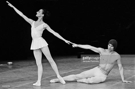 Russian ballet dancer Rudolf Nureyev performs on stage with British ...