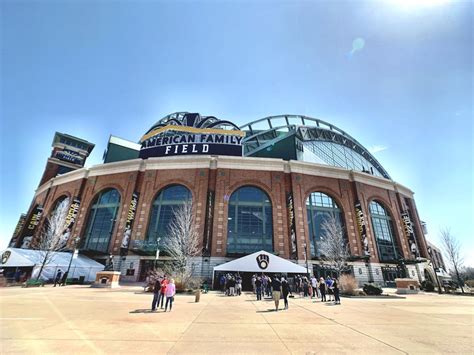 Mlb Ballparks From Oldest To Newest Ballpark Digest