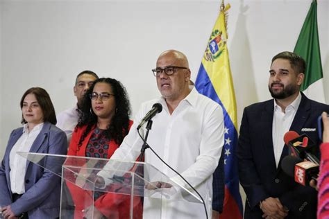 Delegación Del Gobierno Llega A México Para Dialogar Con La Oposición Venezolana