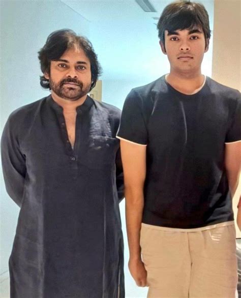 Pawan Kalyan with hero-esque son Akira Nandan - TeluguBulletin.com