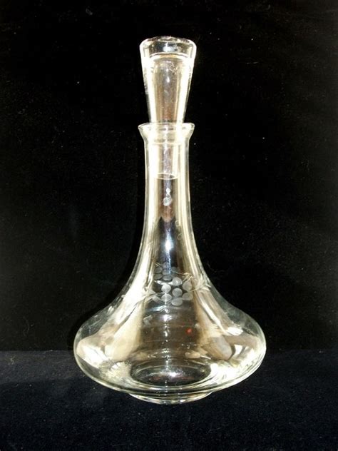 Vintage Wine Decanter Etched Glass Wine Caraffe