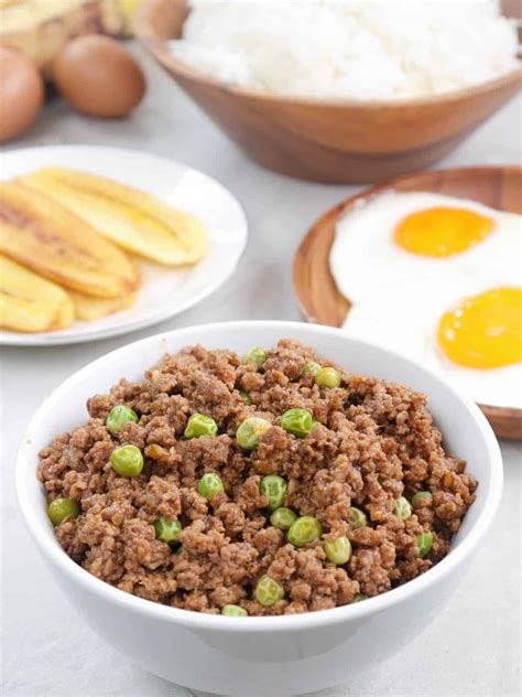 Arroz a la Cubana (Cuban-style Rice) - Kawaling Pinoy