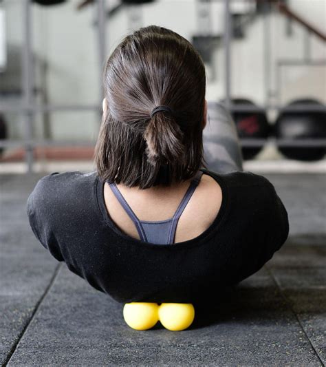 Double Lacrosse Ball Peanut Massage Ball For Thoracic Spine Yellow