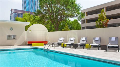 Aloft Atlanta Downtown (Official Site) - Modern Pet-Friendly Hotel