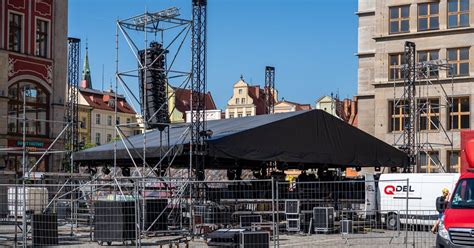 Scena Ju Prawie Gotowa Jutro To Z Niej Pobijemy Gitarowy Rekord Wia