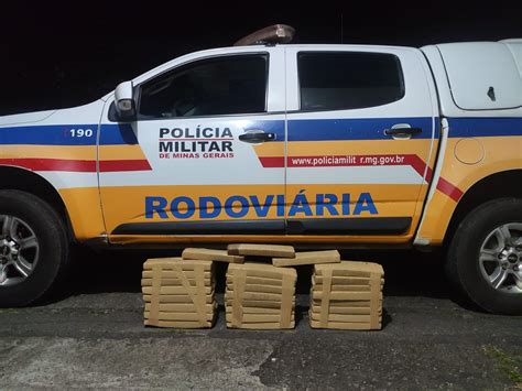 Mais de 50 barras de maconha são apreendidas na AMG 3085 em Juiz de