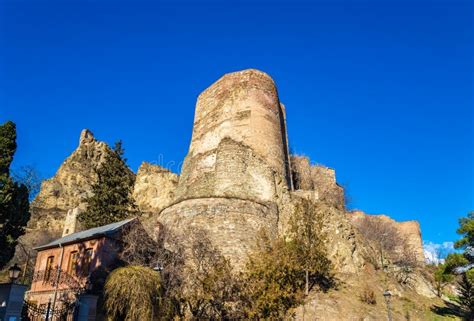 Narikala F Stning Ovanf R Den Gamla Staden Av Tbilisi Georgia